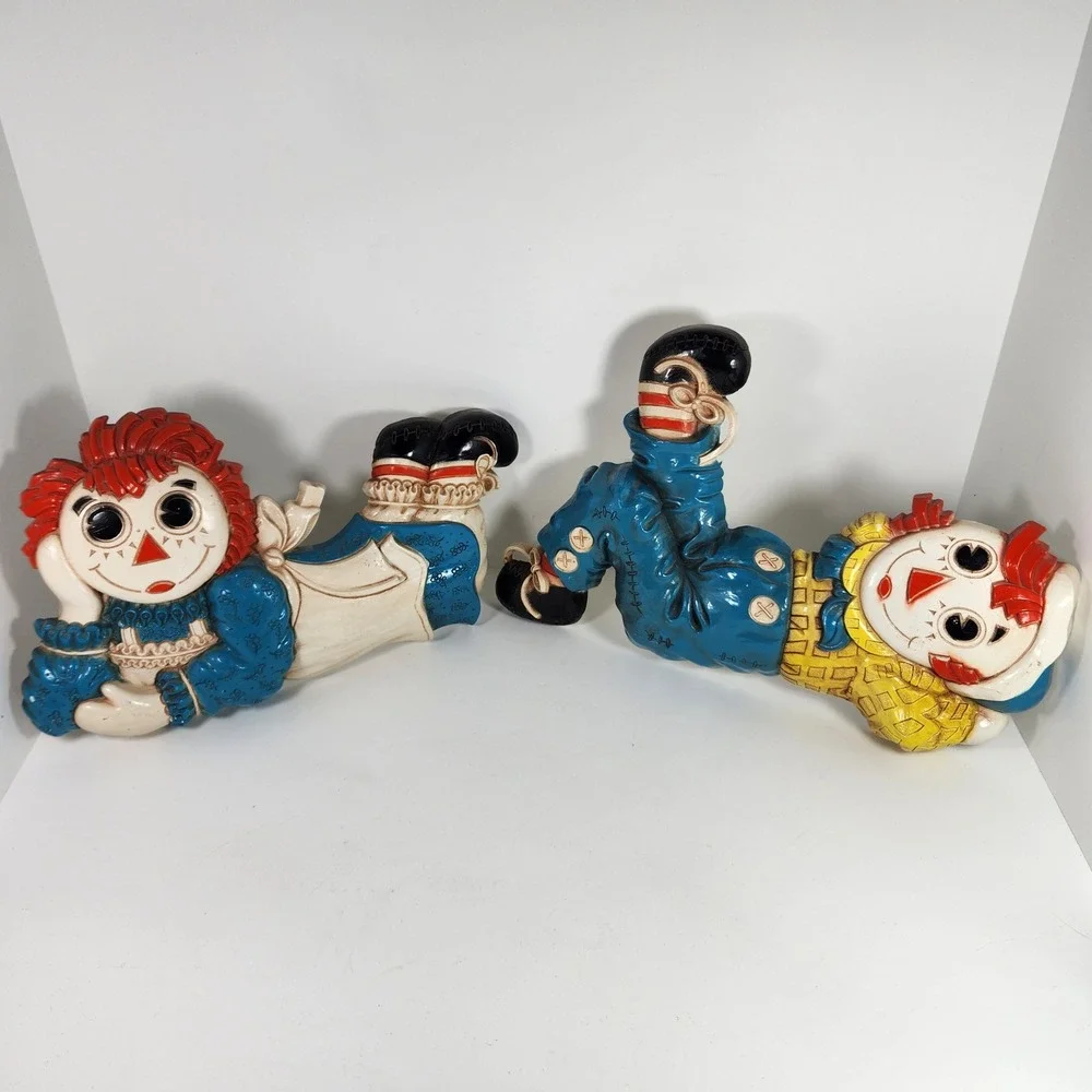 Vintage 1977 Raggedy Ann Andy Wall Decor Dart Ind Plastic Plaques Bobbs-Merrill